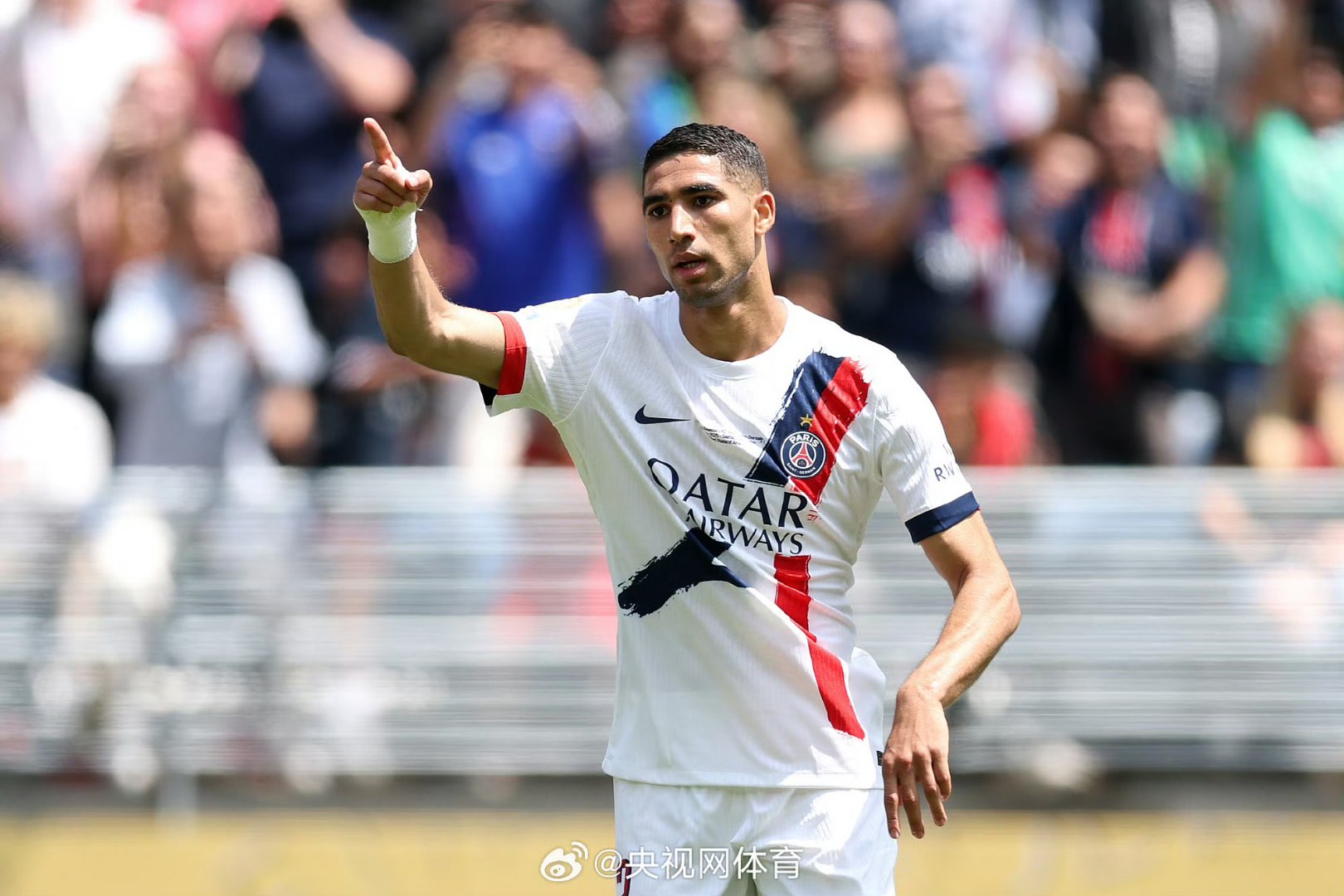 包含赛地聚焦:意大利杯清晨热度飙升,门兴格拉德巴赫扳平良机,悬念犹存,临场指挥获称赞的词条 包含赛地聚焦:意大利杯清晨热度飙升,门兴格拉德巴赫扳平良机,悬念犹存,临场指挥获称赞的词条