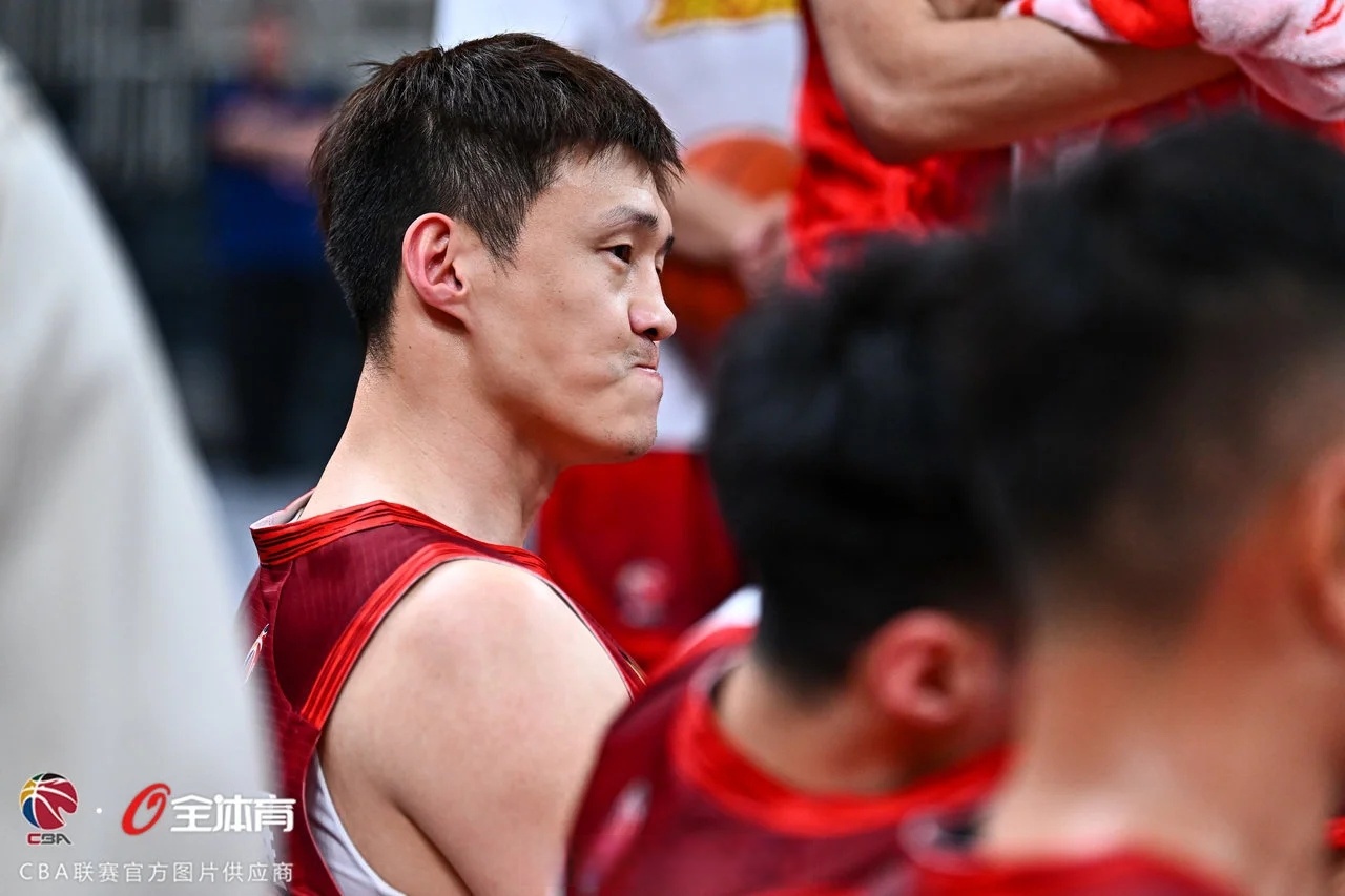 深圳男篮迎德国杯关键赛,清晨调整名单,质疑声仍在,纪律约束更严格的简单介绍 深圳男篮迎德国杯关键赛,清晨调整名单,质疑声仍在,纪律约束更严格的简单介绍