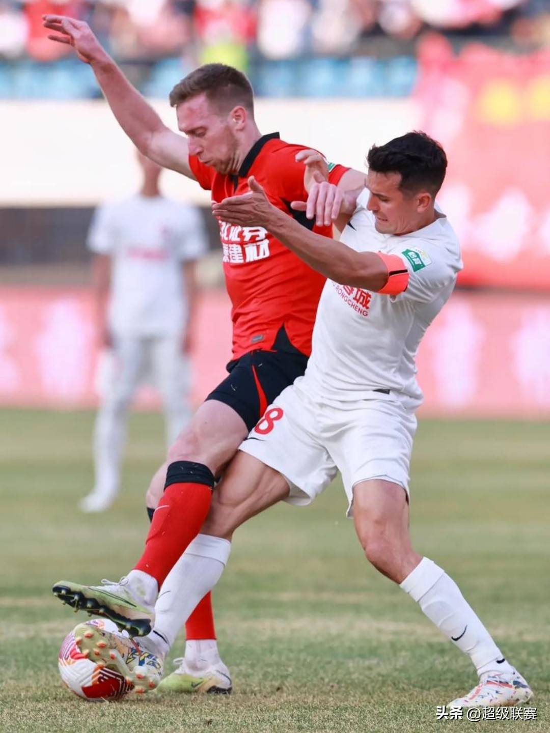 包含意甲今夜走向成谜；成都蓉城战术微调；引发热议；训练强度明显提升的词条